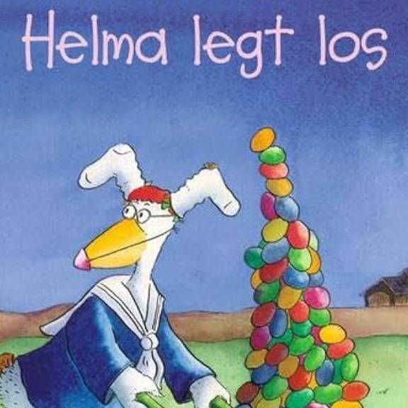 Ein Huhn mit Hasenohren schiebt einen riesigen Berg bunter Eier in einer Schubkarre